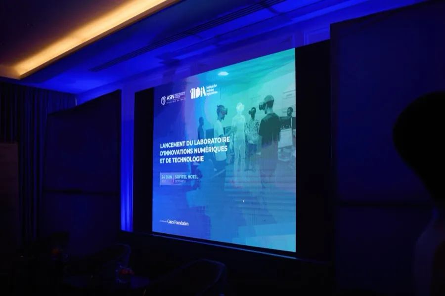 Écran d'ouverture — Lancement du Laboratoire, Sofitel Cotonou, 24 juin 2025